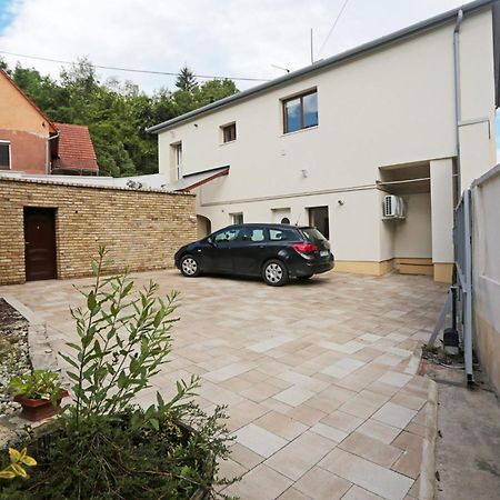 Jokai 19 Vendeghaz Apartment Veszprem Bagian luar foto