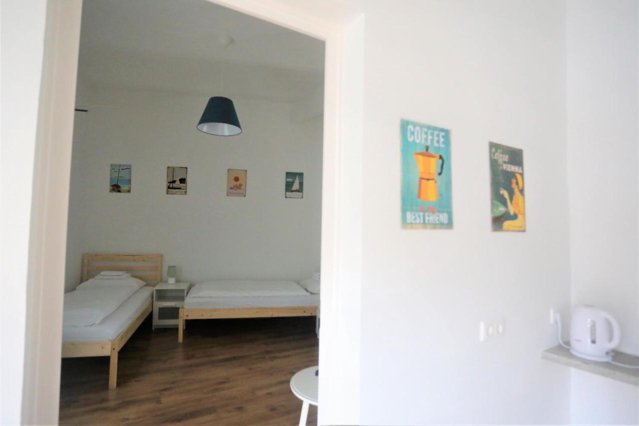 Jokai 19 Vendeghaz Apartment Veszprem Bagian luar foto