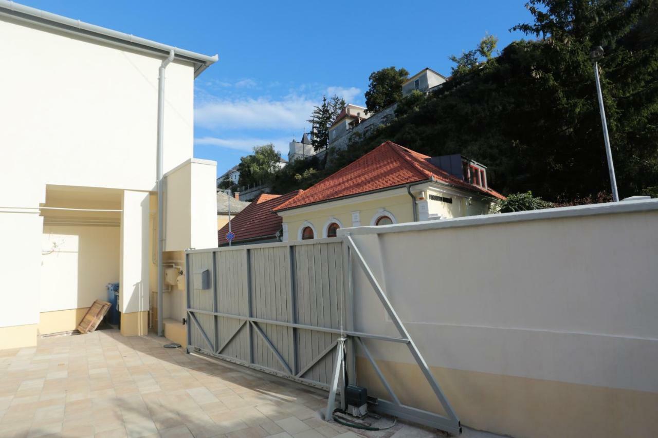 Jokai 19 Vendeghaz Apartment Veszprem Bagian luar foto