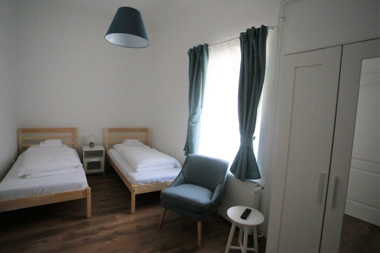 Jokai 19 Vendeghaz Apartment Veszprem Bagian luar foto