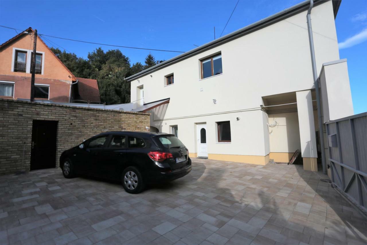 Jokai 19 Vendeghaz Apartment Veszprem Bagian luar foto