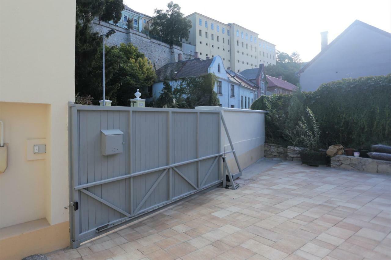 Jokai 19 Vendeghaz Apartment Veszprem Bagian luar foto